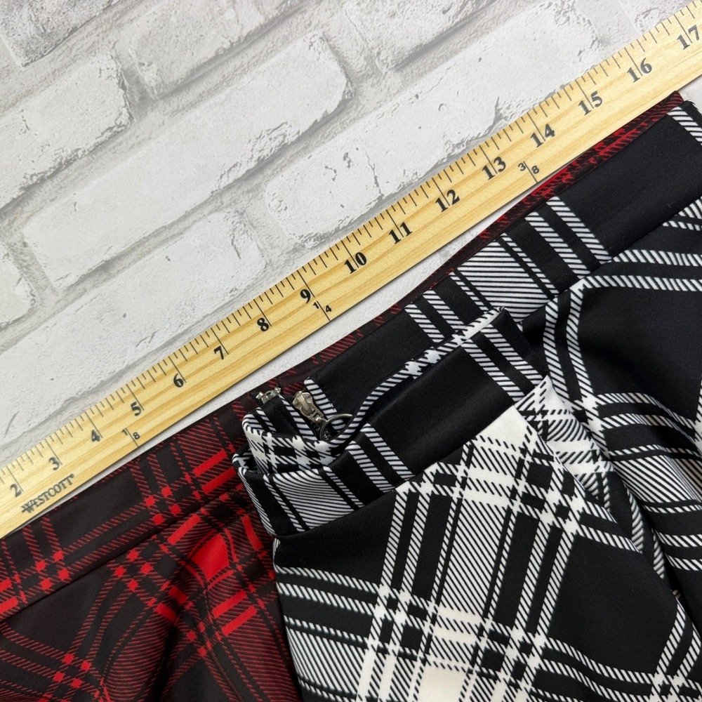Hot Topic Skater Skirt Lot of 2 Women XL Red Black White Plaid Zipper Mini EUC - Picture 4 of 12